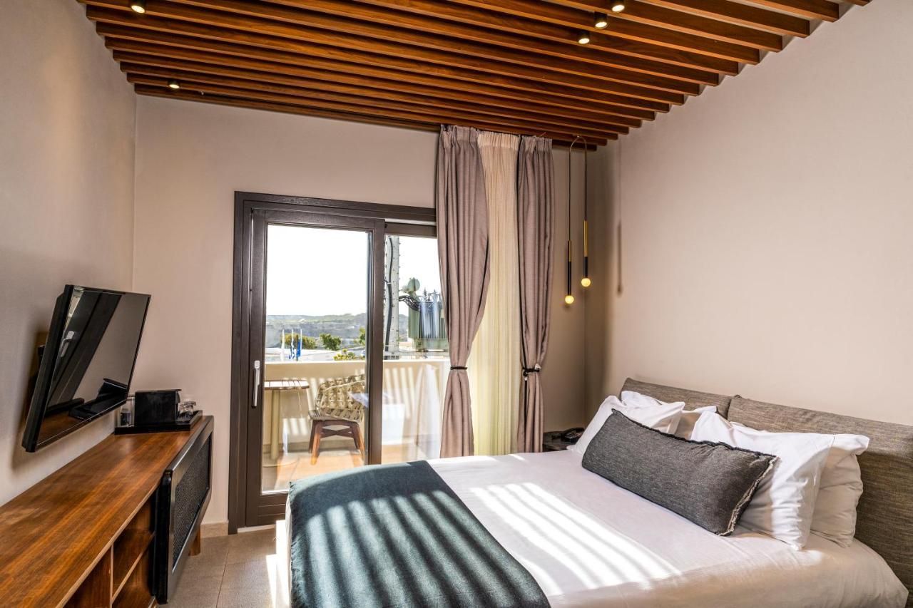 Uma Ray Suites Fira  Exterior foto