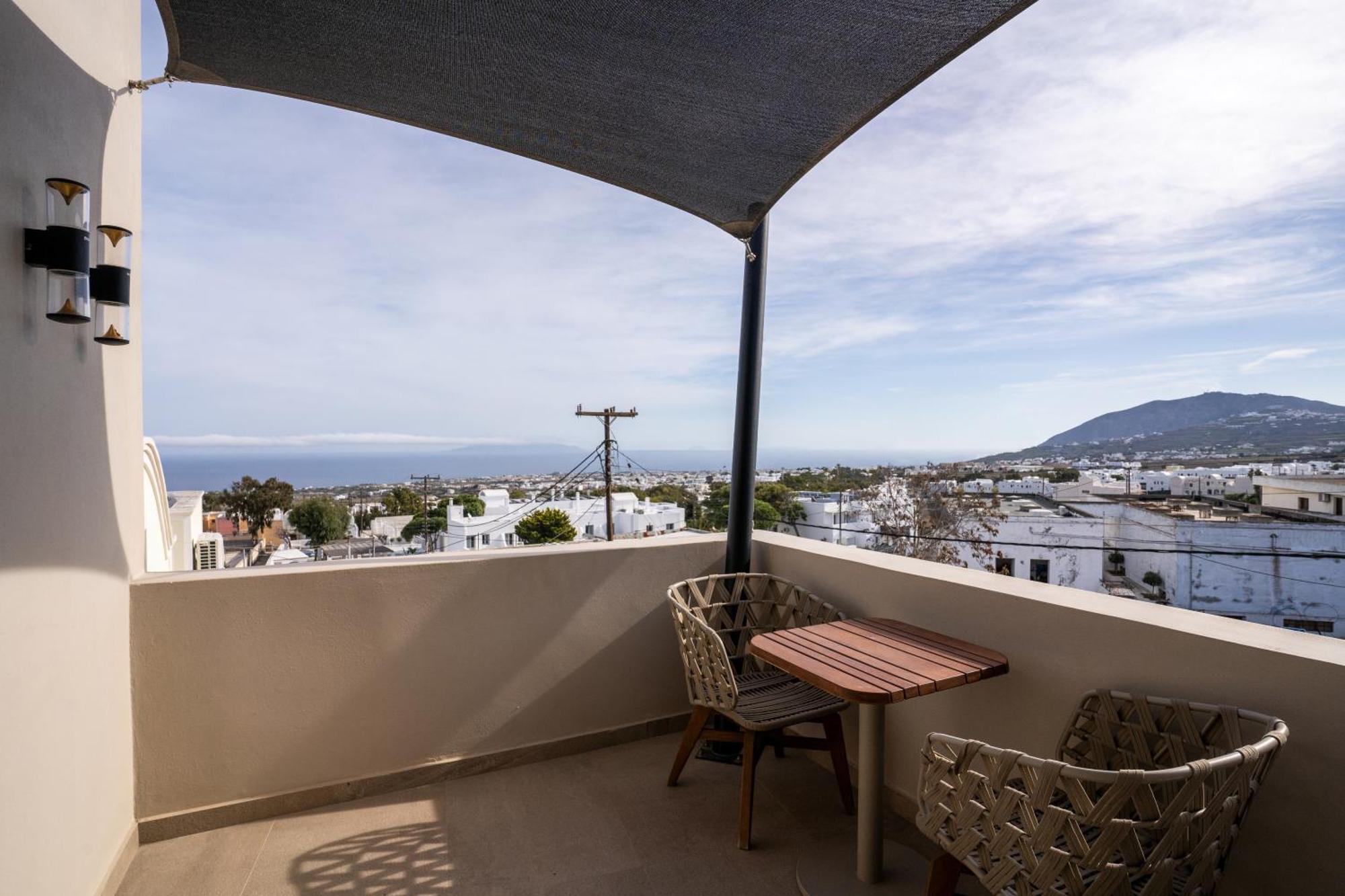 Uma Ray Suites Fira  Exterior foto