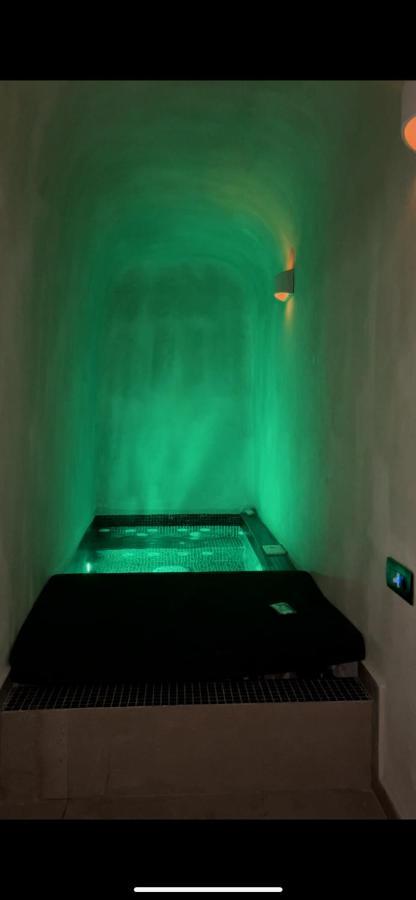Uma Ray Suites Fira  Exterior foto