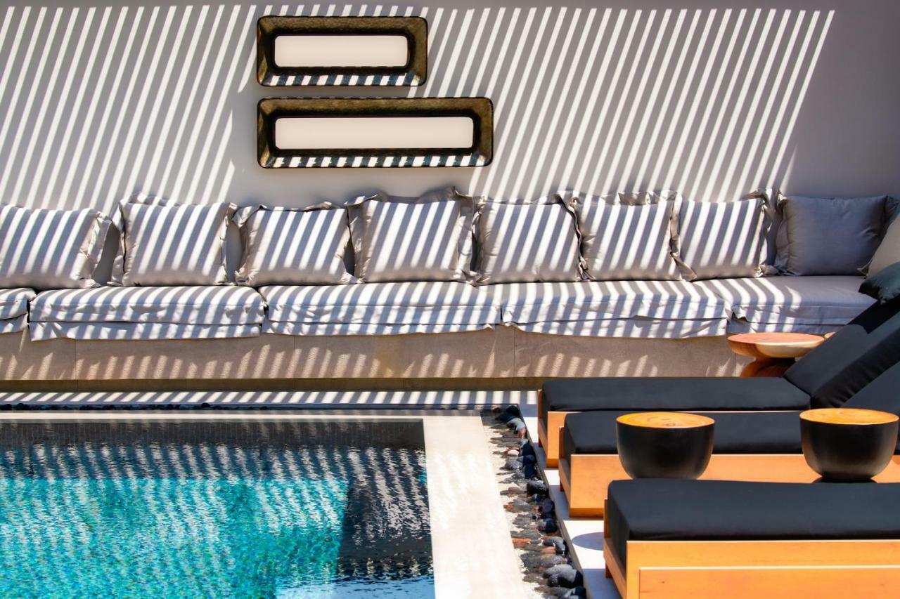 Uma Ray Suites Fira  Exterior foto
